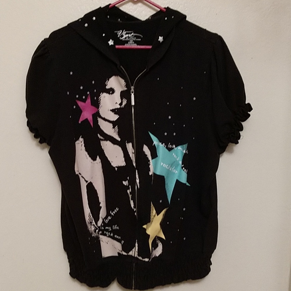 Venezia short sleeved hoodie.